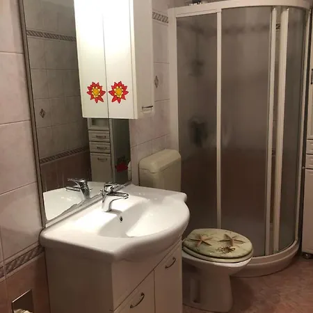 Ema Apartman Póla